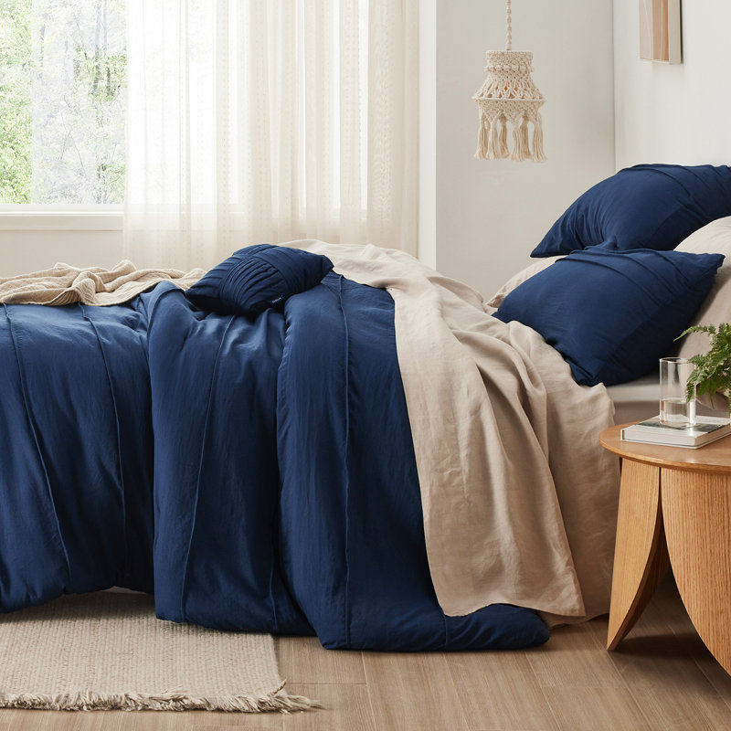 Bedsure Boho Comforter Set - Pinch Pleat Design for All Seasons, Soft Bedding Kit, Navy