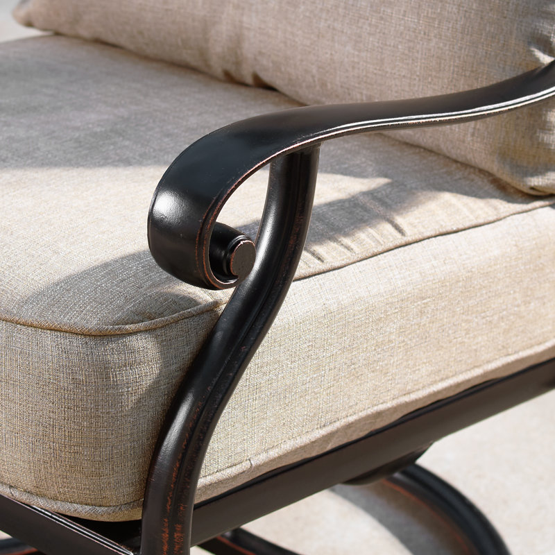 Bayshore Outdoor Swivel Lounge Chair