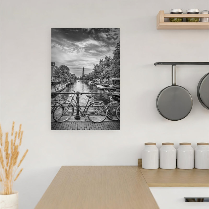 Amsterdam, pont de bicyclette sur le canal, architecture contemporaine abstraite, impression d'art mural, 18" H x 12" W