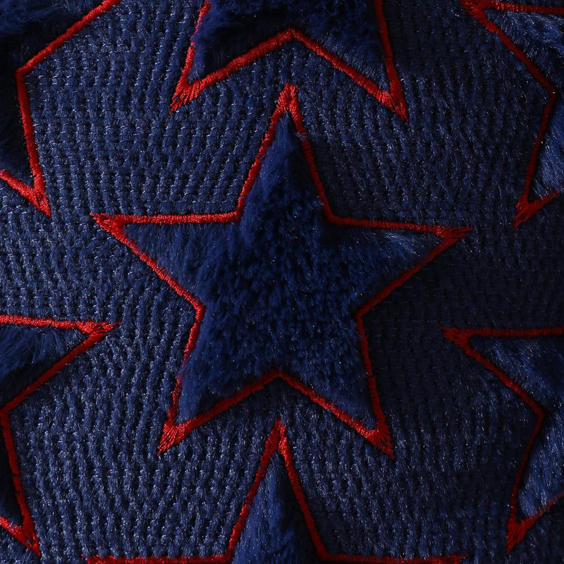 Ensemble de 2 housses de coussin 4Th of August 18 X 18 pouces 4 étoiles Decor Blue Star Red Edge Décoration Coussin en peluche douce