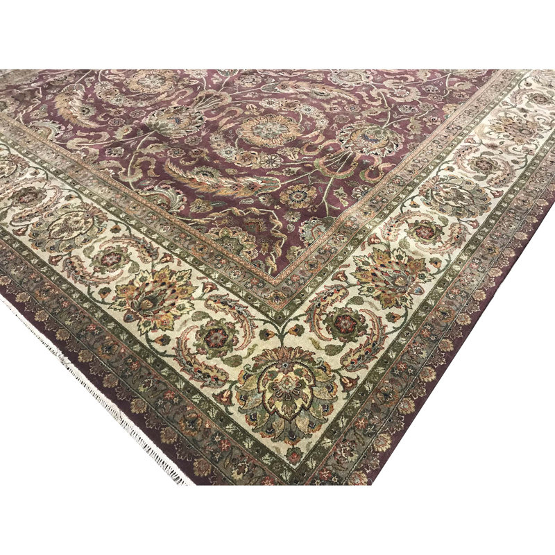 Mountain King Wool Oriental Area Rug in Green/Ivory/Red