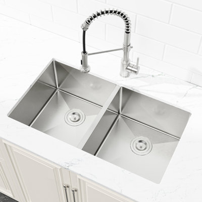 33"X19" Undermount Stainless Steel Kitchen Sink, Brushed, With A Single Bowl For Convenient Dishwashing 33X19 Inch Noise-Reducing Coating Quieter Atmosphere