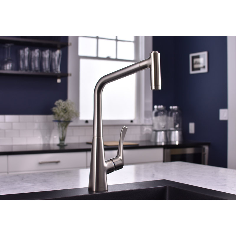 Metris Pull Out Single Handle Kitchen Faucet, Steel Optik