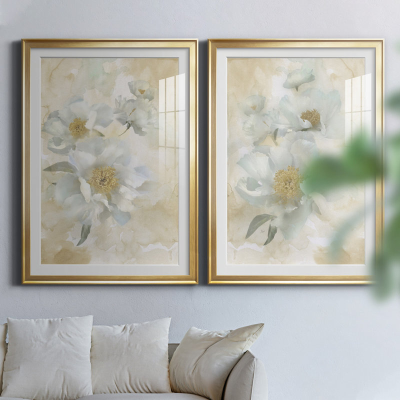 Douces pivoines I - ensemble de 2 reproductions d'art, Blanc, H 26,5 po x l 73 po x P 1,5 po, Papier encadré doré