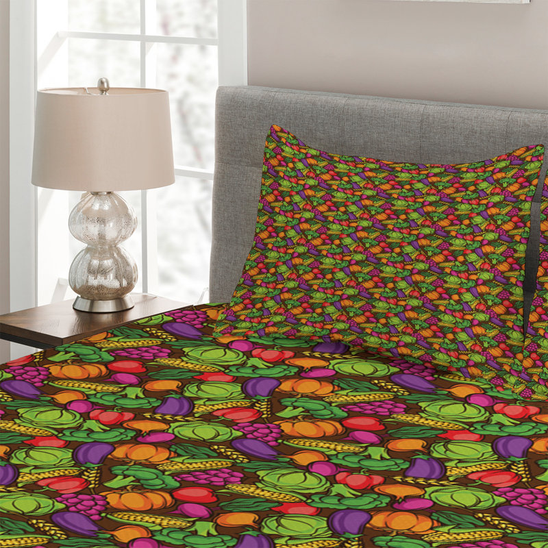 Vegetables Farmhouse / Country Coverlet, King Bedspread + 2 Shams