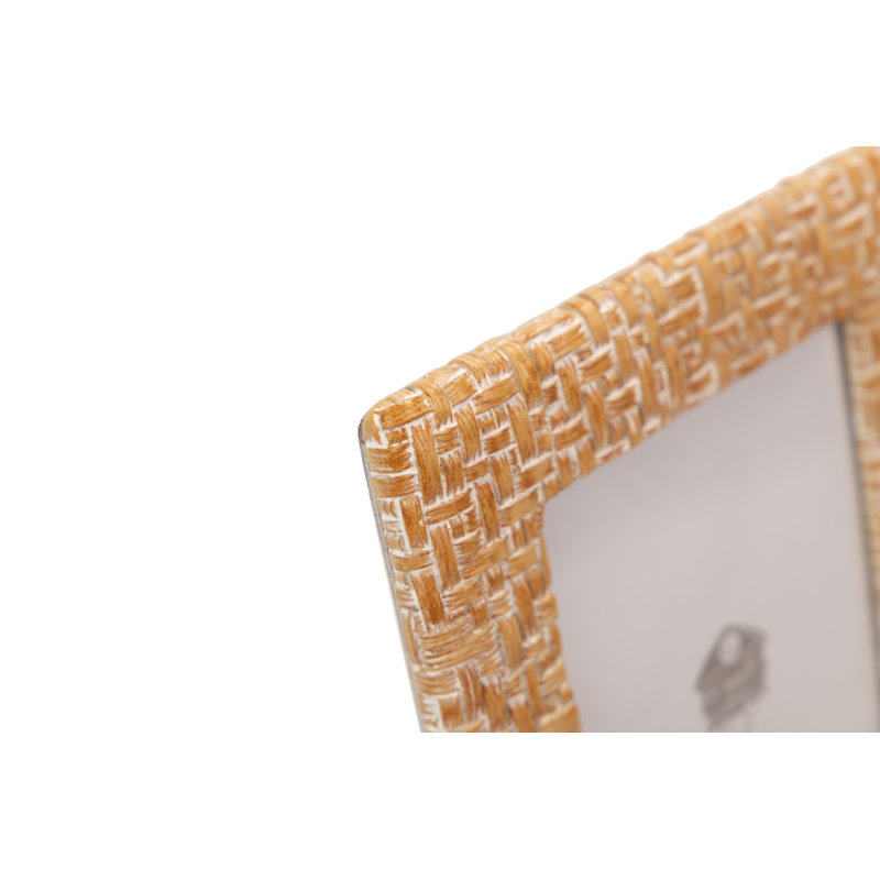 NATURAL WHITE RESIN PHOTOFRAME, 13cm x 18cm