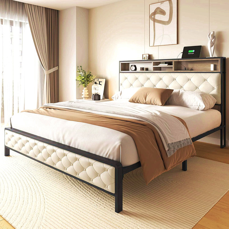 Base de lit pour grand lit, base de lit plateforme avec station de charge, tête de lit et pied de lit rembourrés avec lattes de support en métal, sommier non requis, beige (sans tiroirs)