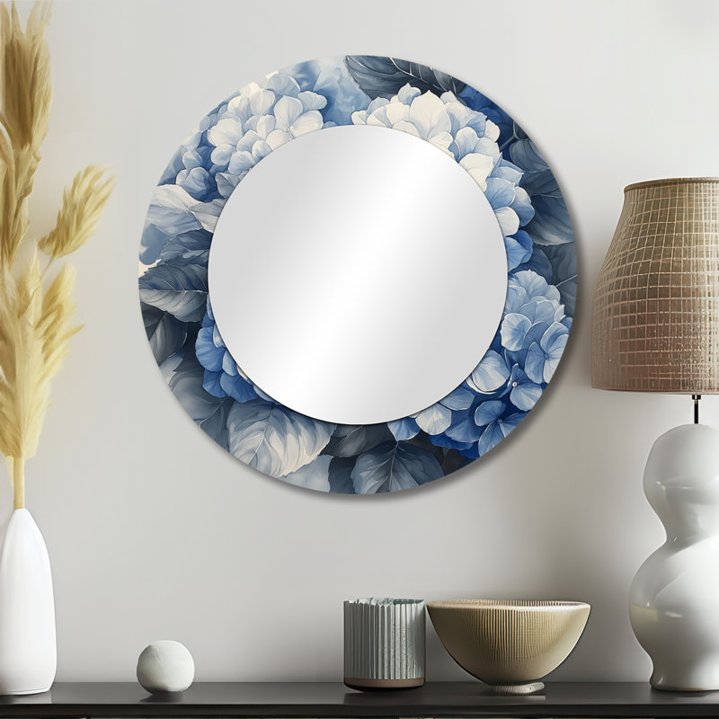 Hydrangea Cluster With Blue Petals I - Miroir d'appoint traditionnel - imprimé sur métal, 23 po x 23 po