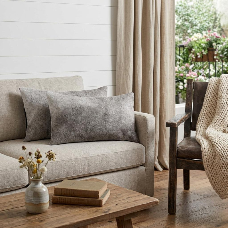 Ensemble de deux coussins décoratifs en peau de vache grise 12 po x 20 po