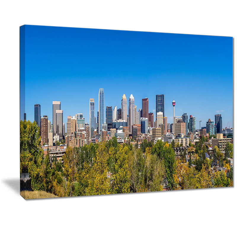 «Calgary Skyline with Blue Sky», impression sur toile, H 20 po x l 20 po x P 1 po