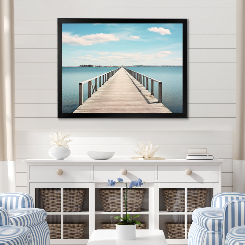 «Southlake Pier Lone Pier II», reproduction sur toile, H 16 po x l 32 po x P 1 po, Cadre simple noir