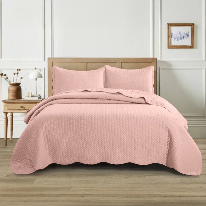 Queen ( 90 inc x 96 inc) Bedspread + 2 Pillowcases, Peach