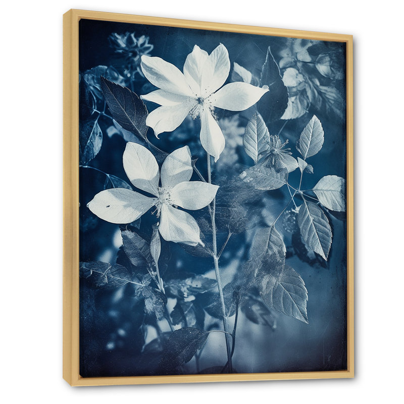 Fleurs sauvages rétro en bleu délavé I - impression, Cadre naturel flottant, H 44 po x l 34 po x P 1,5 po