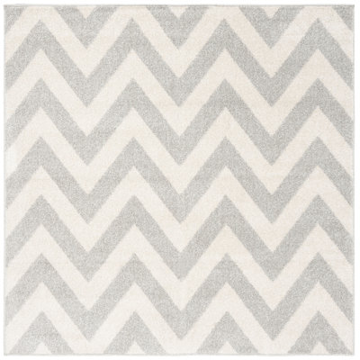 Falstaff Performance Chevron Rug