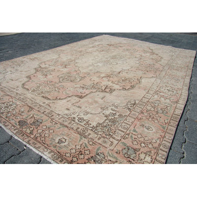 Vintage Turkish Rug - Handmade Traditional Design Carpet Ideal for Boho Chic Interior Decor