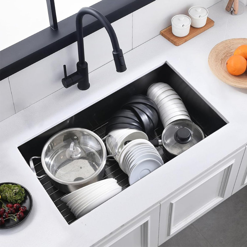 Évier de cuisine encastré noir 32 pouces à cuve simple profonde en acier inoxydable, grande échelle de calibre 16 noir industriel à zéro rayon de bronze industriel avec égouttoir et grille inférieure