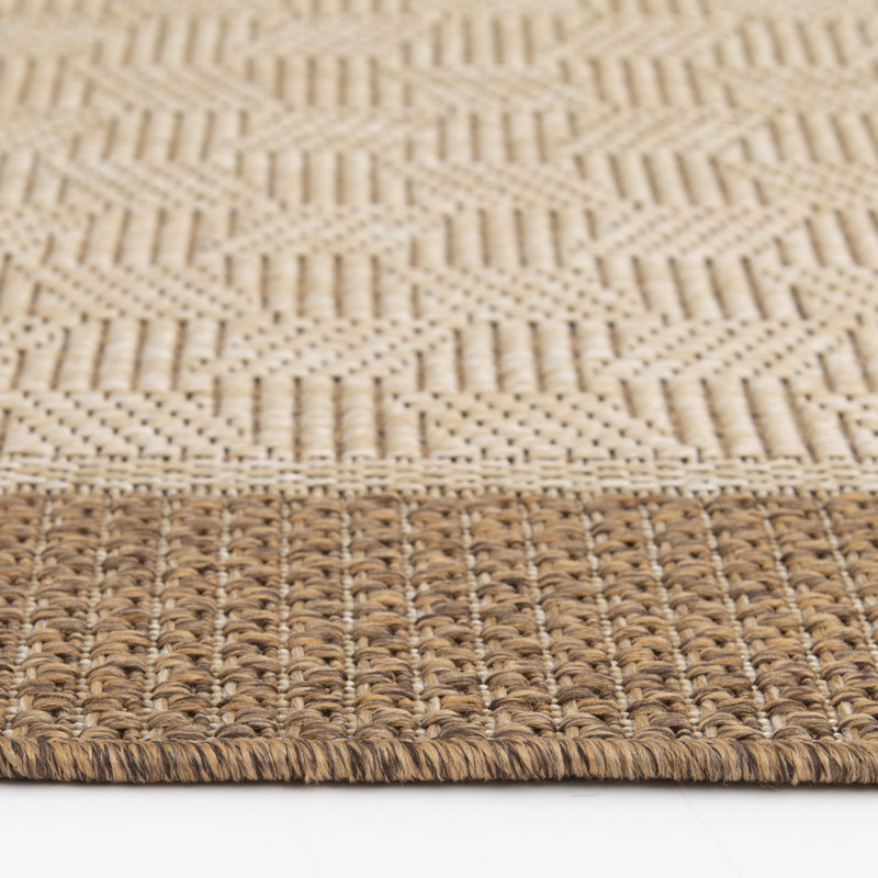 Tapis intérieur / extérieur en polypropylène brun clair / brun Ebern Designs Sayad, Rectangle 5 pi x 7 pi