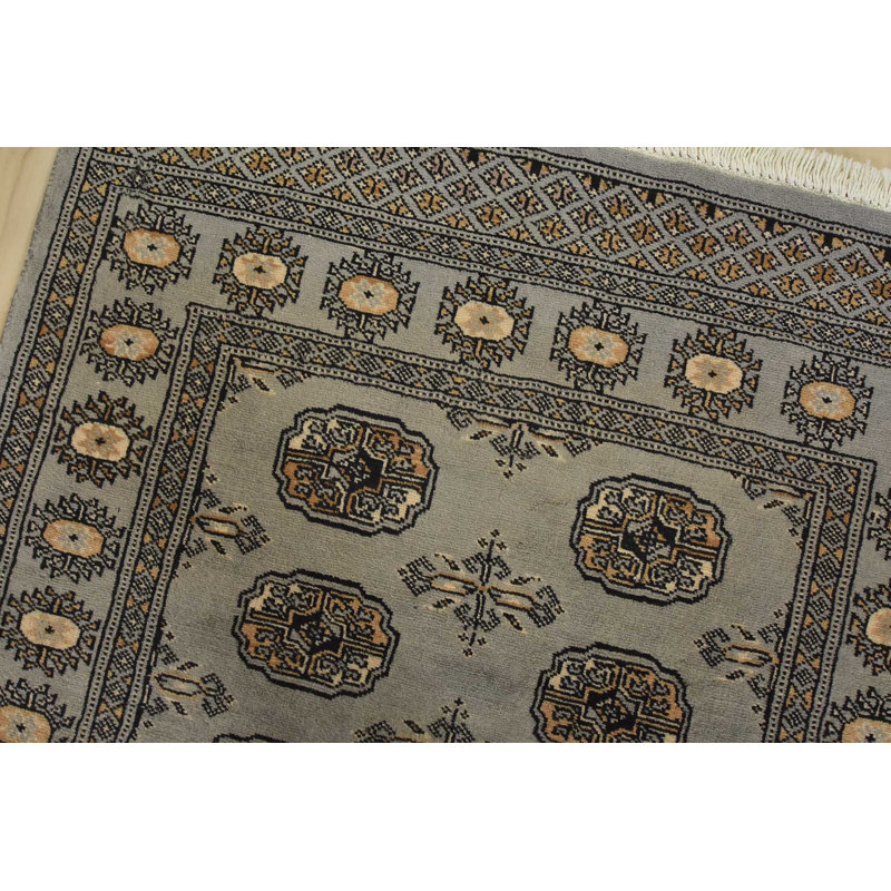 Tapis Bokhara 3′ x 4’11” en laine grise, style tribal, noué à la main, tapis oriental