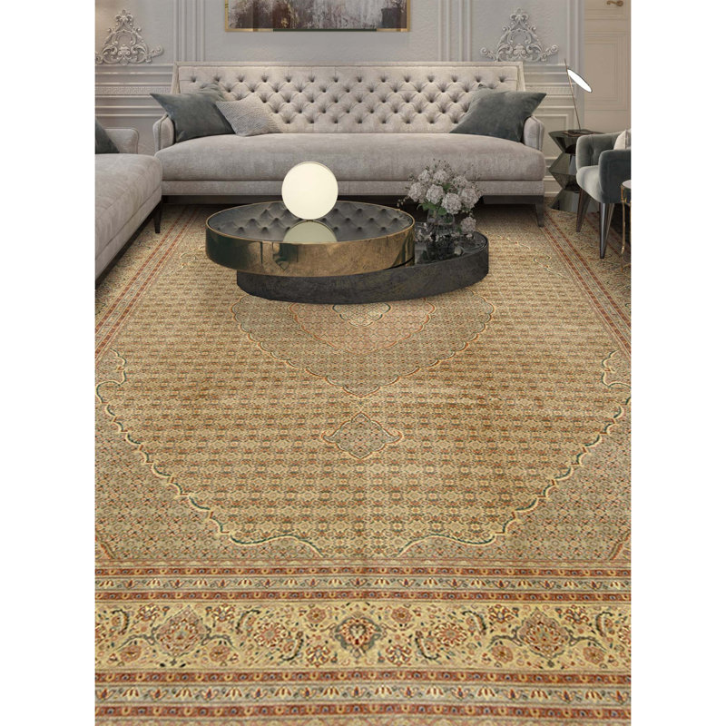 Tapis doré de haute qualité noué à la main
