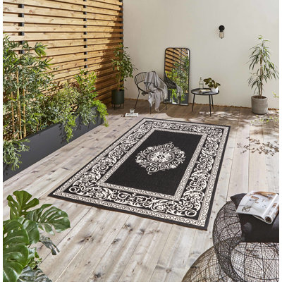 Magnifique tapis intérieur / extérieur noir Ramos