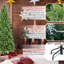 Arbre de Noël mince de 9 pi avec 2152 pointes, branches en PE + PVC, conception à charnières pour une installation facile et support en métal stable - pour les petits espaces, arbre de Noël-334736904