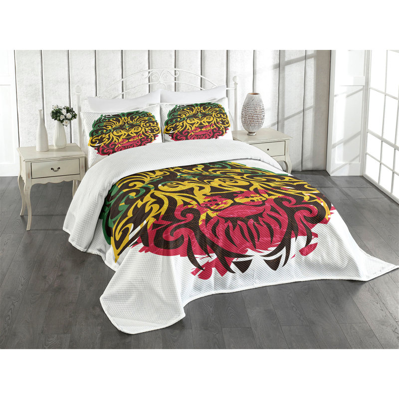 King Size White Quilted Bedspread Set with Lion Design