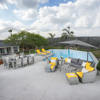 Ensemble de patio complet en rotin Fionnula de 20 articles avec housses de coussin Sunbrella