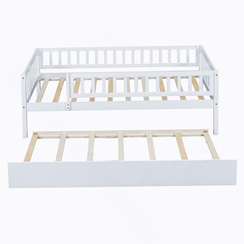 Wood Daybed with Trundle and Fence Guardrails, Twin, White