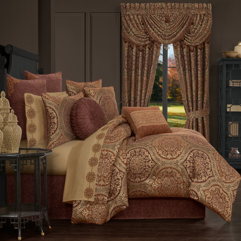King Black Jacquard Microfiber Comforter Set with Gathered Embellishment