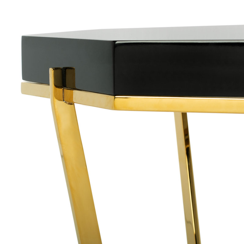 table de bout à pieds croisés