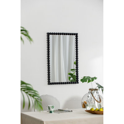 Le miroir noir de 24 po x 36 po ajoute une touche de style au salon, à la chambre à coucher et au vestibule