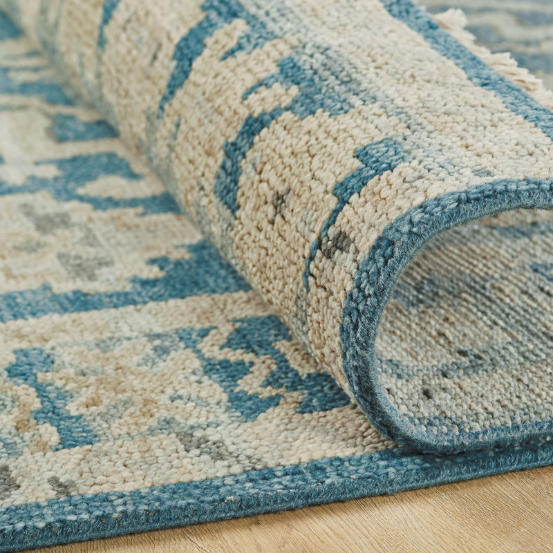 Amaris Azure Medallion Hand-Knotted Wool Area Rug, Rectangle 6' x 9'
