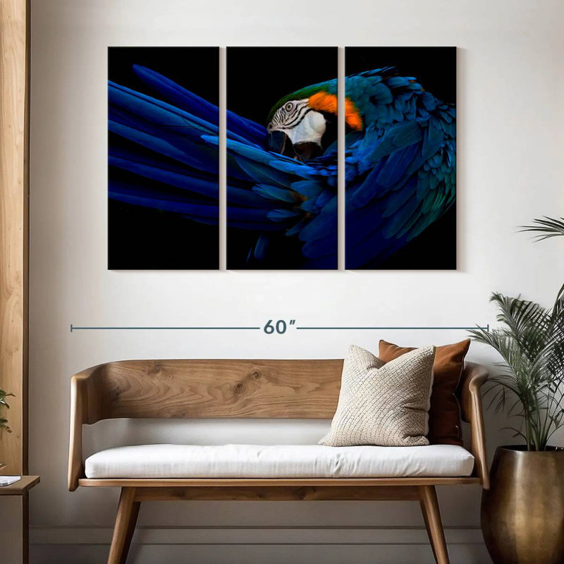 Brampt Majestic Macaw, 32" H x 50" W