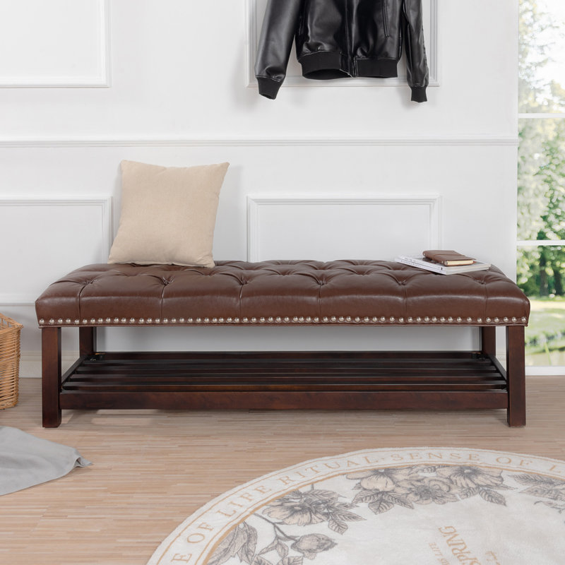 Banc de bout de chambre à coucher avec capitonnage capitonné et banc de bout d'entrée de lit, avec garniture cloutée et tablette de chambre à coucher