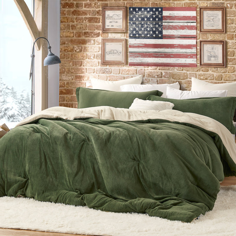 Even Heroes Need Sleep Coma Inducer Oversized Comforter Set, Green, Queen Comforter + 2 Standard Shams