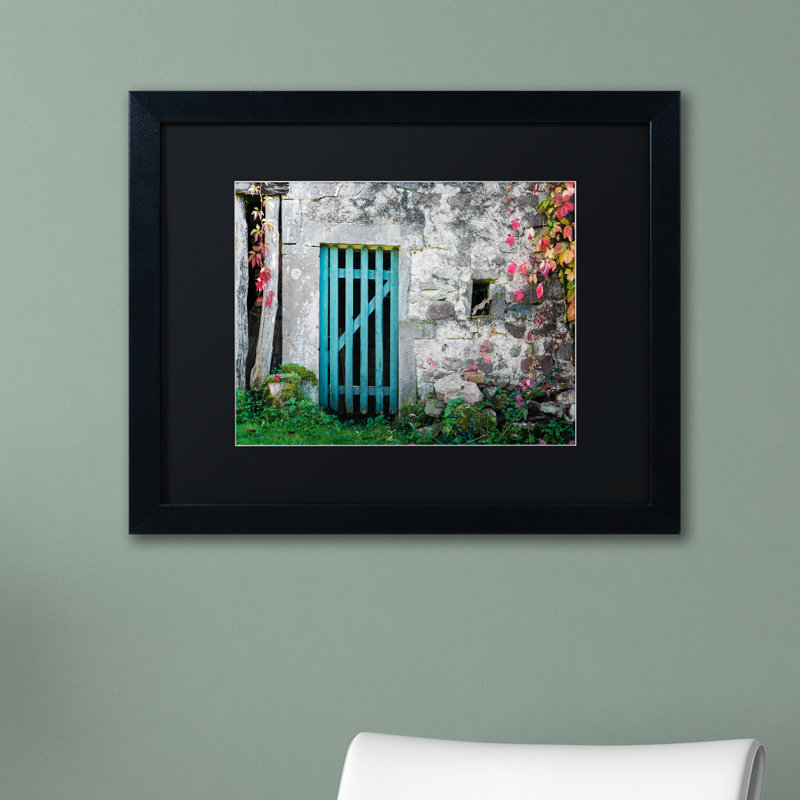« the old de la porte en bois » par philippe sainte-laudy,, reproduction de photo encadrée, H 11 po x l 14 po x P 0,5 po