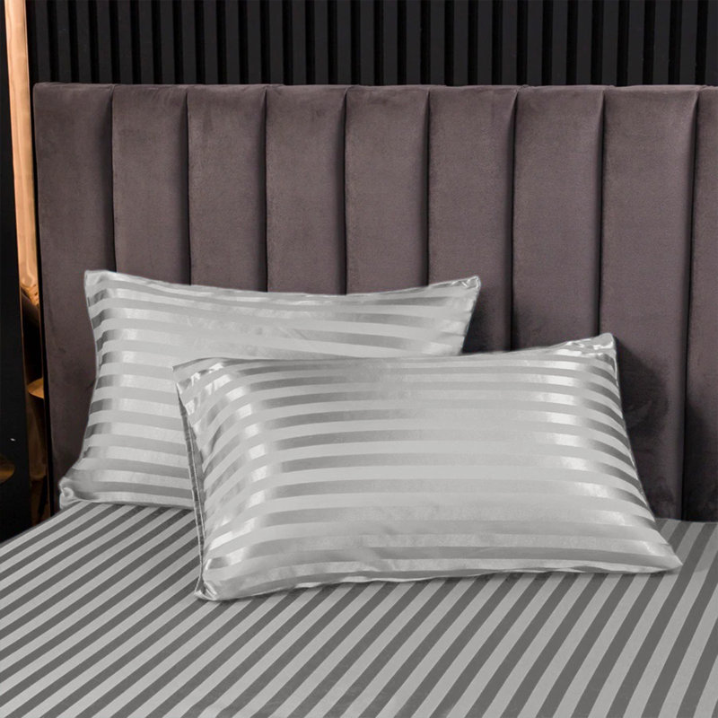 Kanheya Microfiber 250 TC Reversible Stripe Duvet Cover Set with Pillowcases, Super King - 2 Standard Pillowcases, Silver