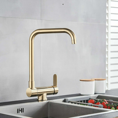 Fairmont Park Abdihafid Kitchen Faucet