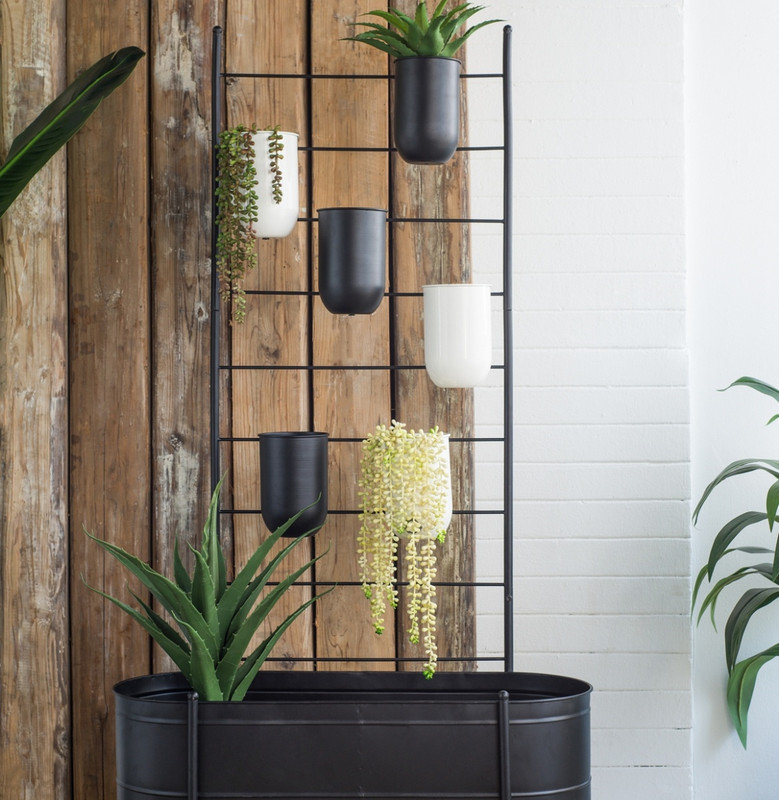 Support à plantes à plusieurs niveaux avec seaux et auge - 32 po x 14 po x 60 po - noir