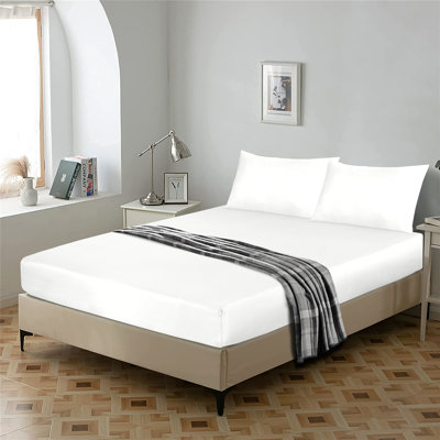 Janoshan Egyptian-Quality Cotton Fitted Sheet