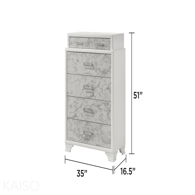 Commode de style moderne en bois blanc