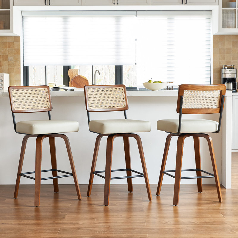 Ensemble de 3 tabourets de bar pivotants à hauteur de comptoir, tabourets de bar modernes de style Mid-Century avec dossier en rotin, tabourets d'îlot de cuisine en bois massif d'une hauteur de siège de 27 pouces, chaises de bar rembourrées en similicuir beige