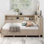 Charmant lit de jour en bois avec tablettes de rangement et 3 tiroirs, finition lait blanc antique pour une décoration polyvalente