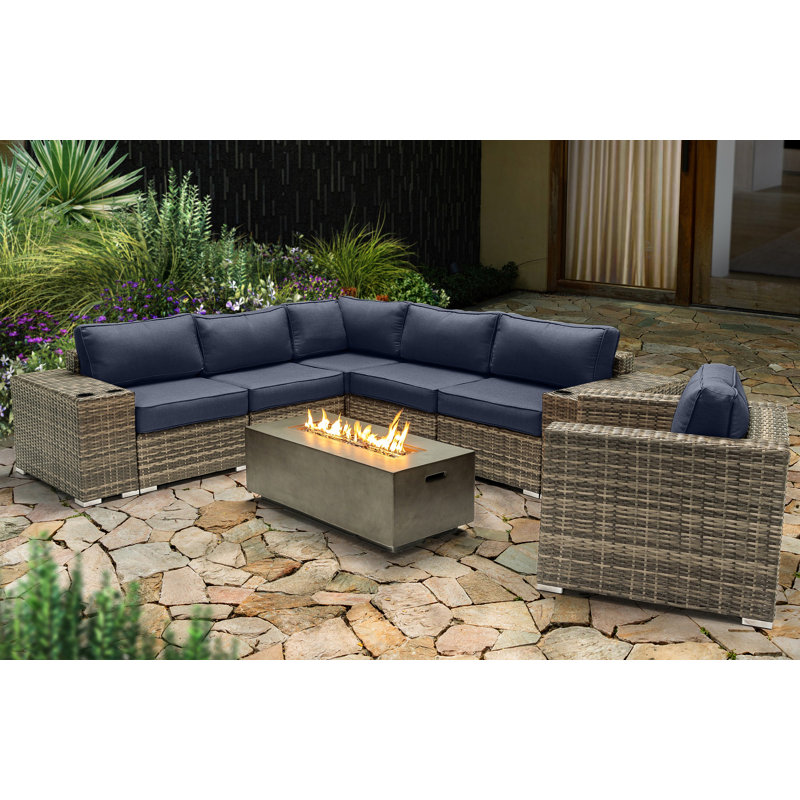 Ensemble de conversation modulaire 9 pièces avec coussins Sunbrella et foyer en béton Lsi, Bleu marine Sunbrella