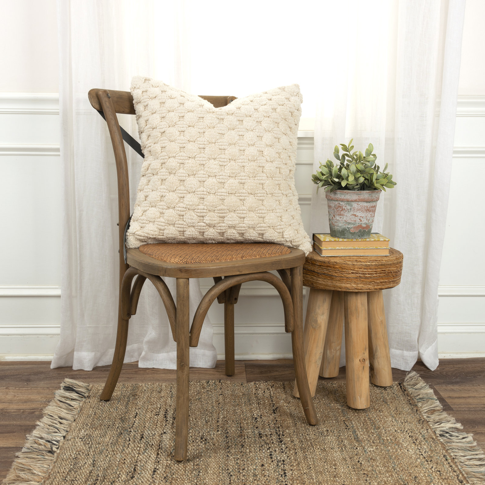 Roya 20" x 20" Cotton Pillow Cover & Insert, Natural