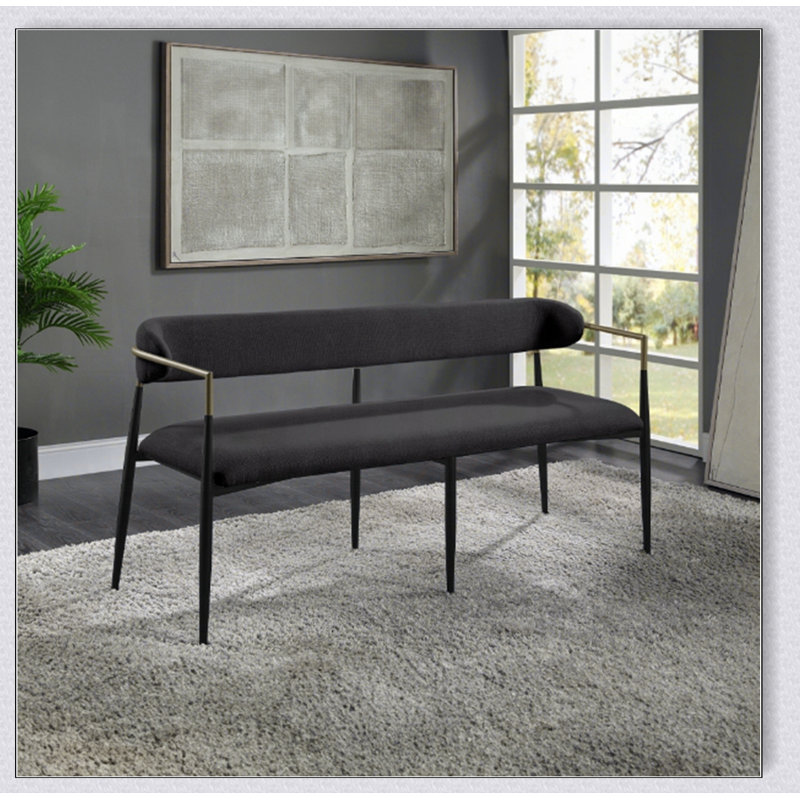 Banc Jaramillo au fini chenille noir avec un design moderne et des sièges confortables, idéal pour les intérieurs contemporains