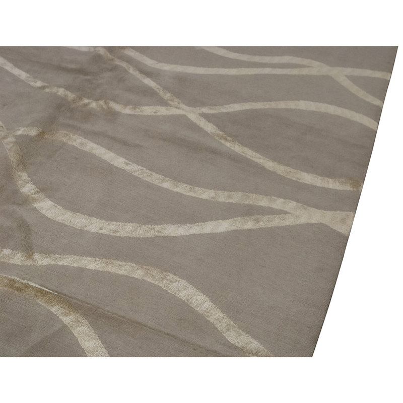 Hand Knotted Area Rug in Ivory