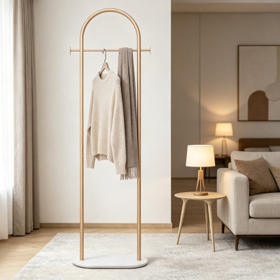 Portemanteaux doré moderne avec base en marbre