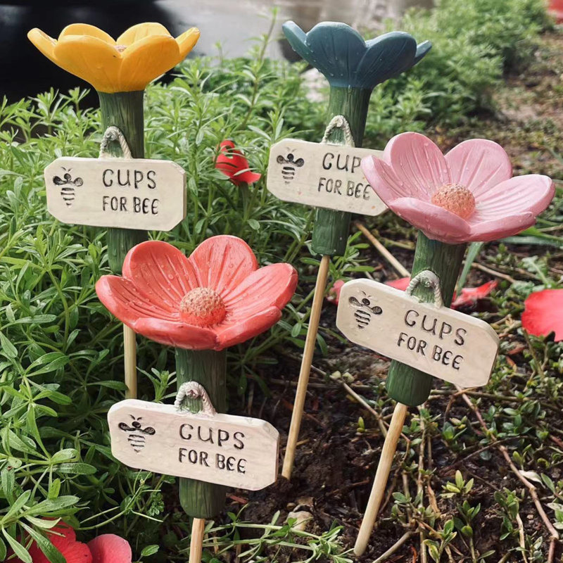 Flower shaped watering device