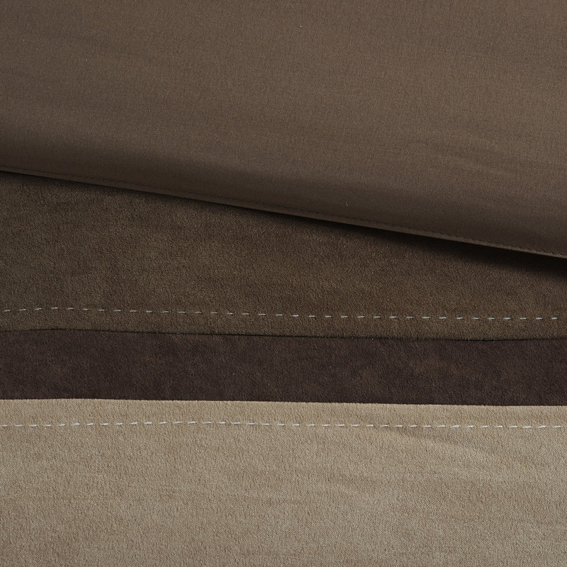 Literie marron King - Couette 7 pièces en imitation suède avec rembourrage, au design élégant